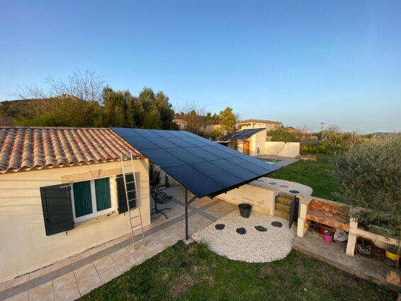 Installation Photovoltaïque à Lédenon Sur Pergola