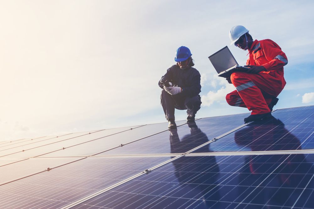 Technicien-Panneaux-Solaire
